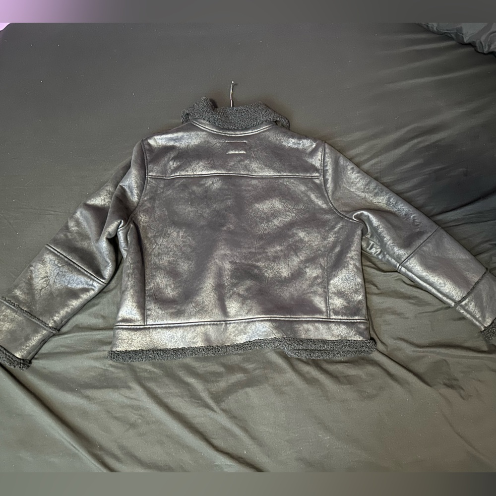 Like🆕 Faux Shearling Jacket BR - Picture 6 of 8
